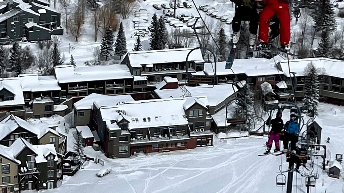 Telluride Condo | TRUE SKI IN-SKI OUT! Telluride’s Top Value 2BR-Hot Tubs-Indoor Pkg-BBQs-1st Flr.