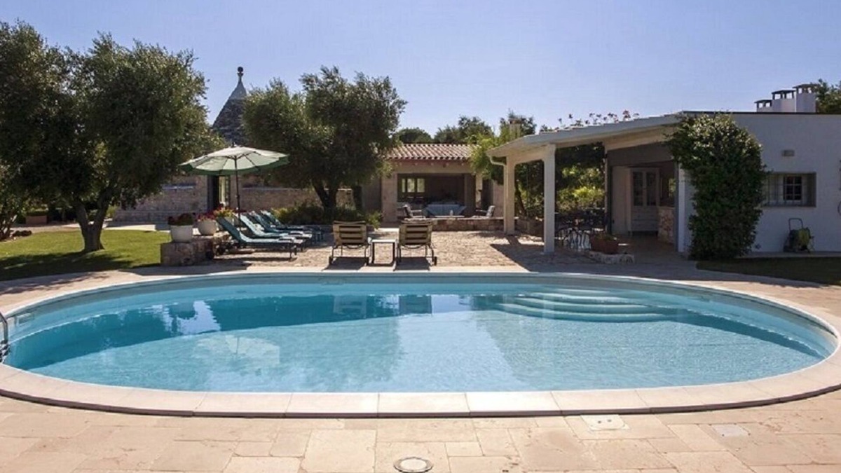 Ceglie Messapica House | Trulli Stella - Rare & Immaculate with unique outdoor kitchen (3 Bed, 2 bath)