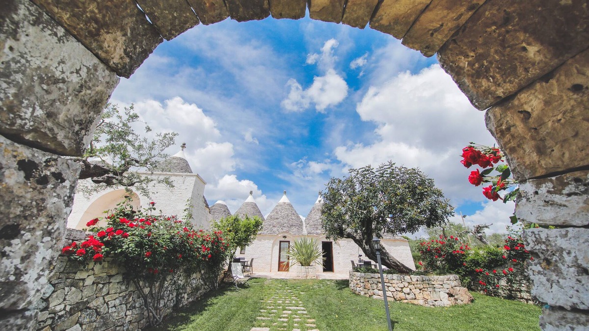 Locorotondo House | Trullo Carrubo - A few kilometers from Locorotondo