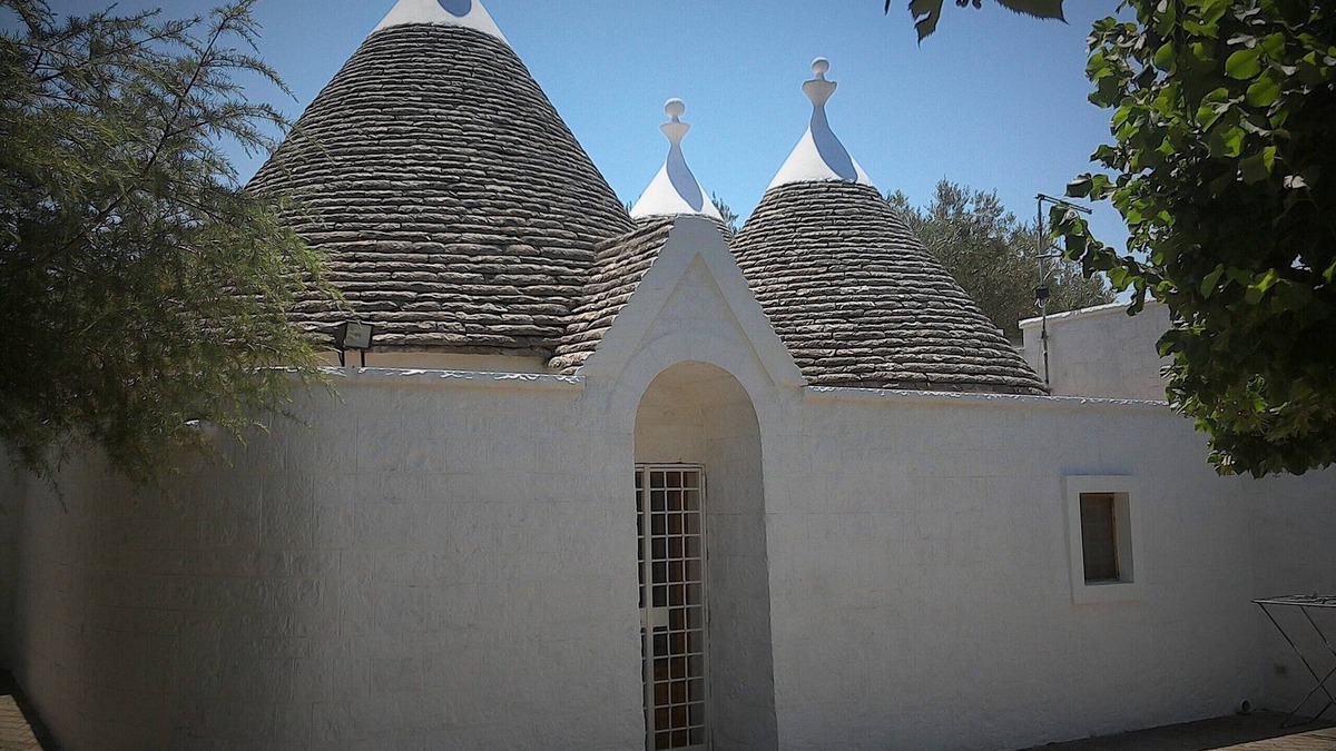 Gorgofreddo Villa | trullocarluccio, luxury villas with pool in Apulia,on hill Monopoli/Alberobello