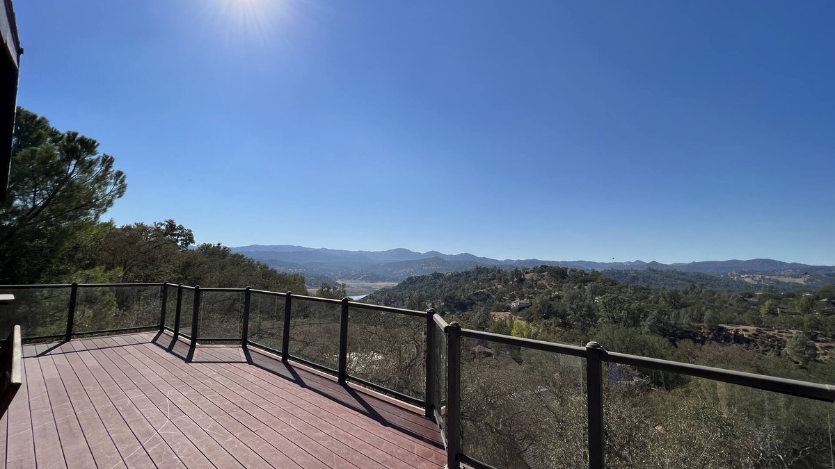 Oak Shores House | Truly Outdoor Living at Lake Nacimiento