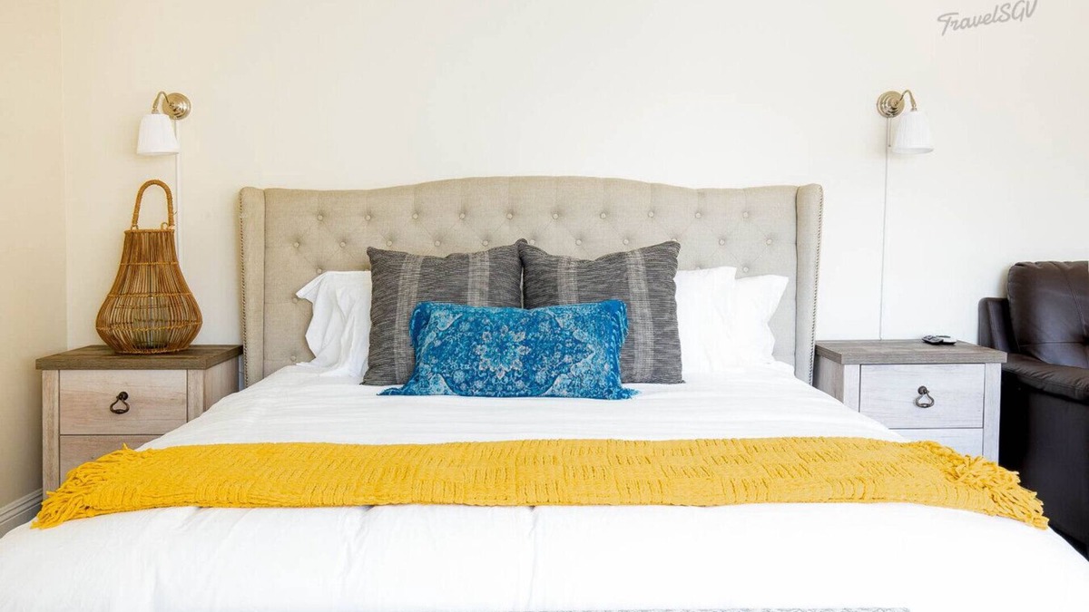 Alhambra Apartment | tsgv-alh1233-b-wos-es-1-1