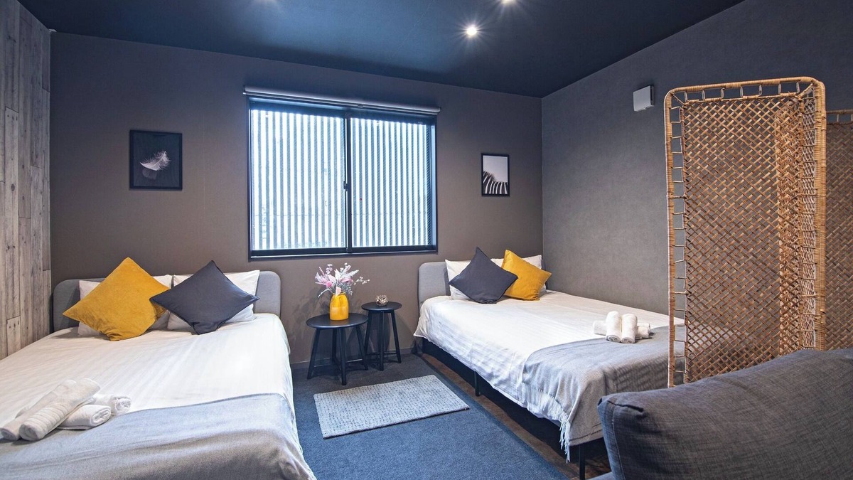 Shinsekai House | tsutenkaku 2 minutes from Emisucho Station - 2nd floor/Osaka Ōsaka
