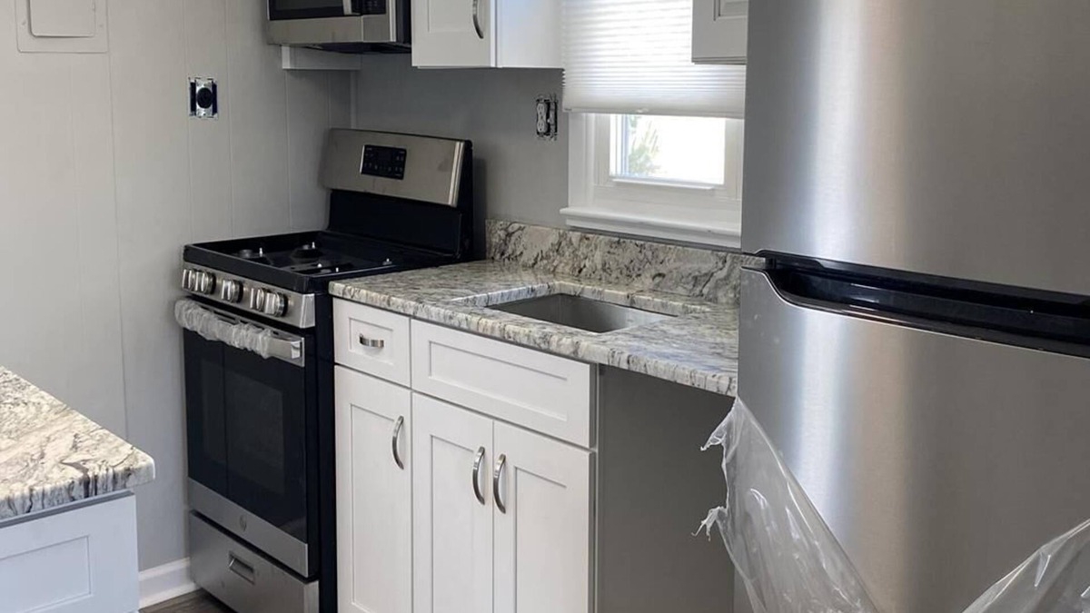 South Beach Haven House | Tucked away in Holgate is this newly renovated pet friendly gem