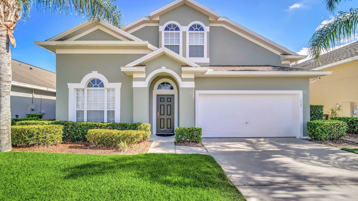 Four Corners Villa | Tucked Away Villa - Your Home Away from Home - Pool Heat incl.