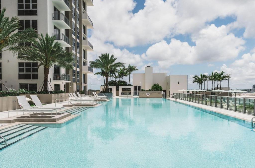 Glenvar Heights Apartment | Tucker at Palmer Dadeland Miami