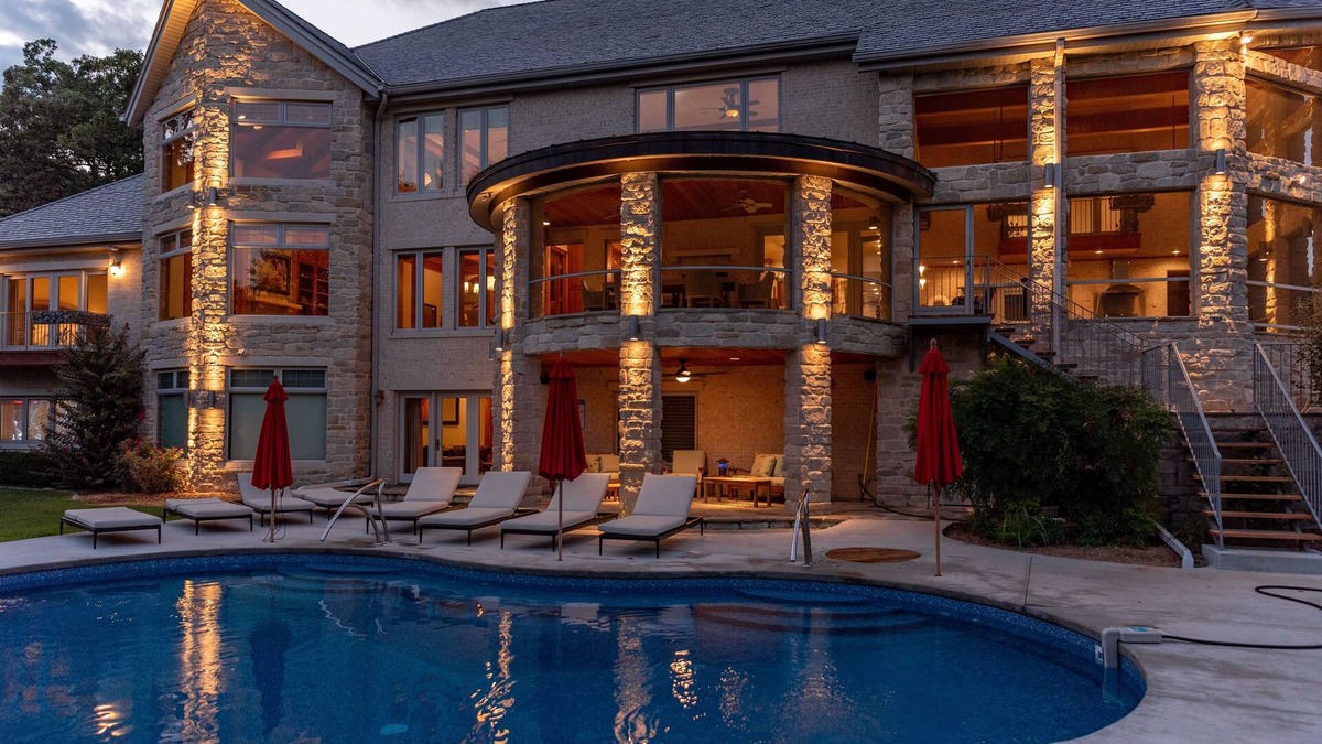 Blue Eye House | Tuckers Cove 7 Bedroom Home by RedAwning