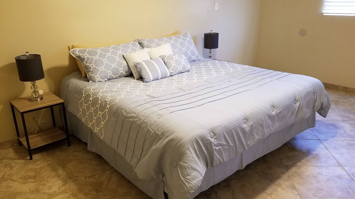 Tucson House | Tucson's Airport Oasis