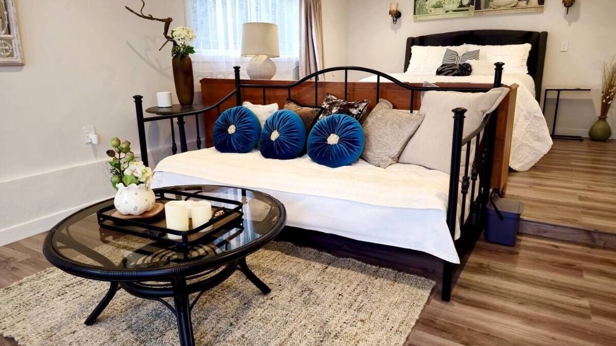 New Windsor Apartment | Tui Studio | New Reno| Self Contained | Near City