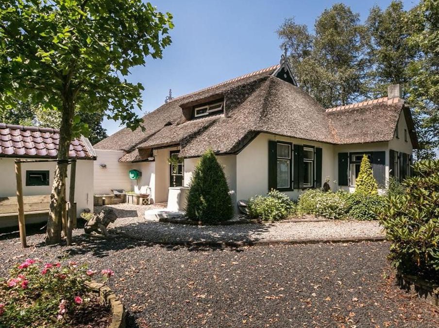 Augustinusga Bed & Breakfast | Tuinkamer 't Strunerke