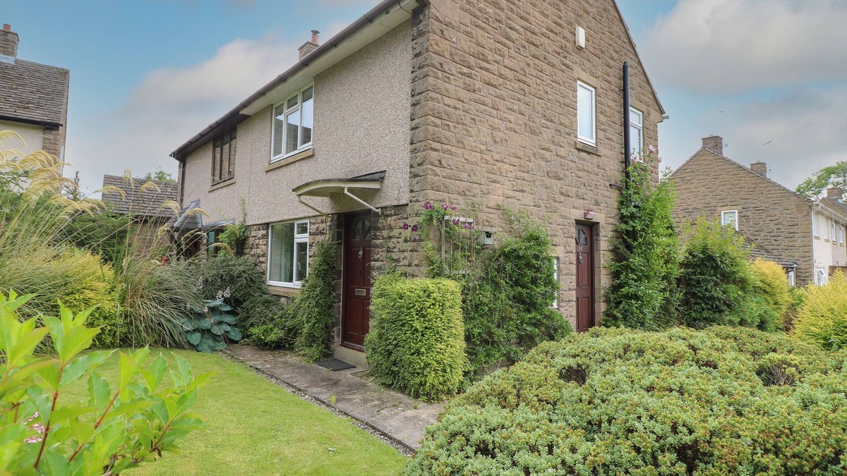 Ashover Cottage | TULIPTREE, family friendly, character holiday cottage in Ashover