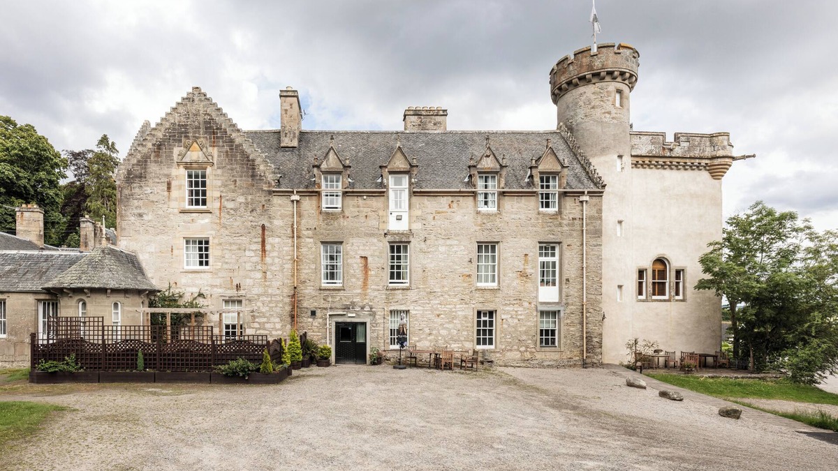 Dingwall Hotel | Tulloch Castle Hotel