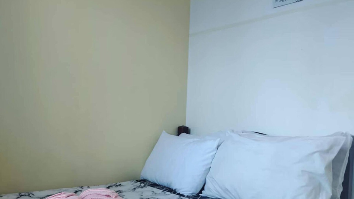 South Triangle Condo | Tum's MPlace Staycation 28th Floor Tower C