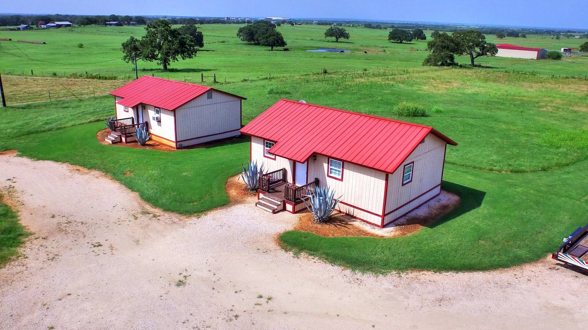 Sutherland Springs Cabin | Tumble Weed Cabin of Lonesome Wind Ranch