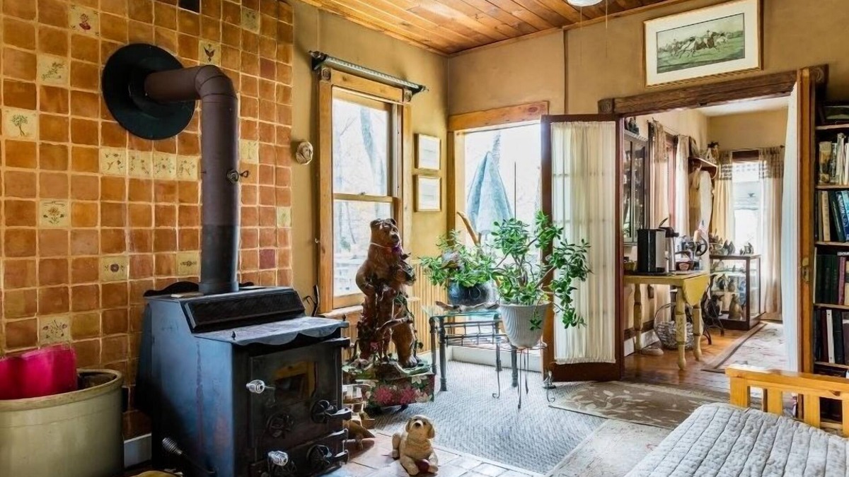 Cairo House | Tumblin' Falls House