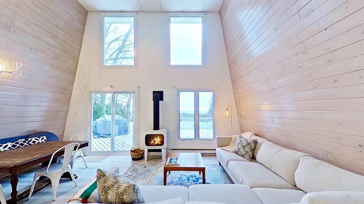Bluewater Cottage | Turkey Perch - *Hot Tub* Private Lake Access