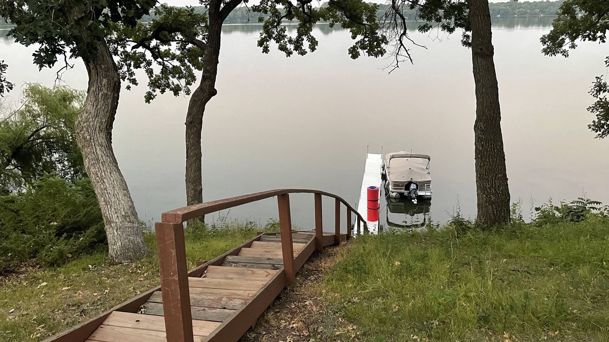 Big Lake Cabin | Turn of the century cottage on Big Eagle Lake