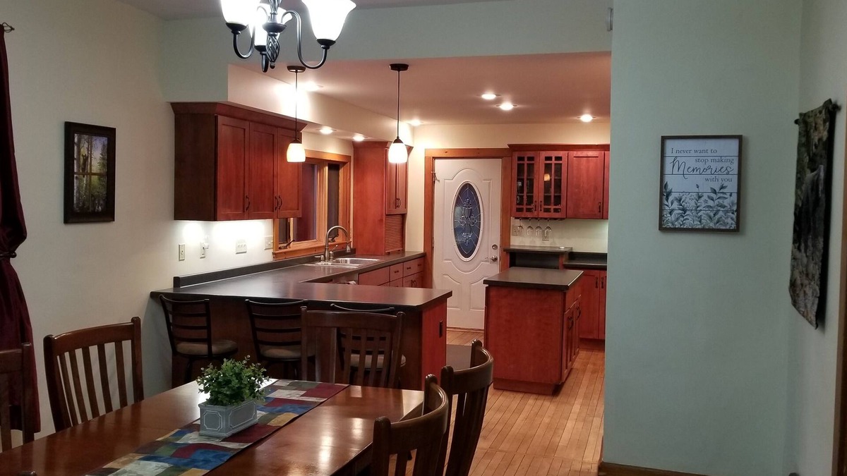 Ironwood House | Turn of the Century Getaway in the Upper Penninsula