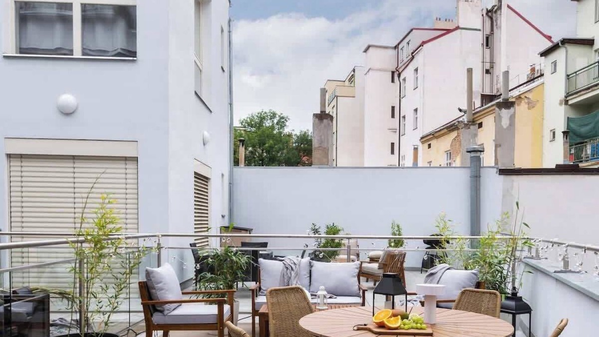 Prague 2 Apartment | TurnKey | Vineyard Terrace Apartment II