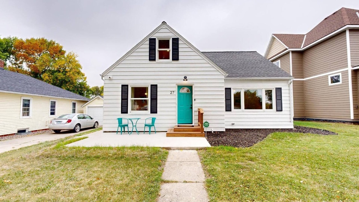 Clara City House | Turquoise Squirrel 27 : Lodge - walking distance to all amenities.