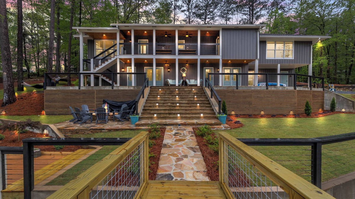 Little Kowaliga House | Turtle Cove Retreat - A Luxury, Lakefront Home