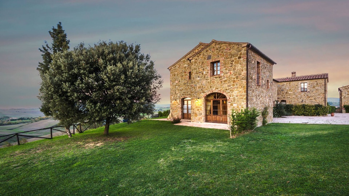 Bollano House | Tuscan dream home in the Val d'Orcia valley
