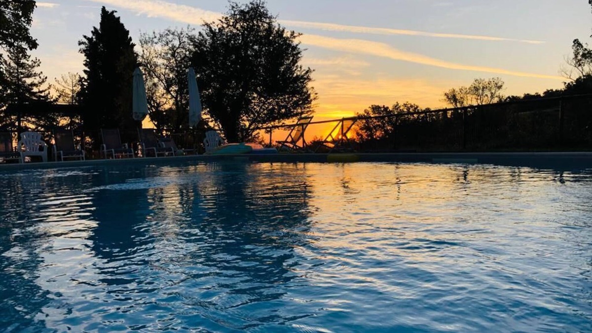 Sarteano Villa | Tuscan farmhouse ideal for vacations with family and friends, private fenced pool