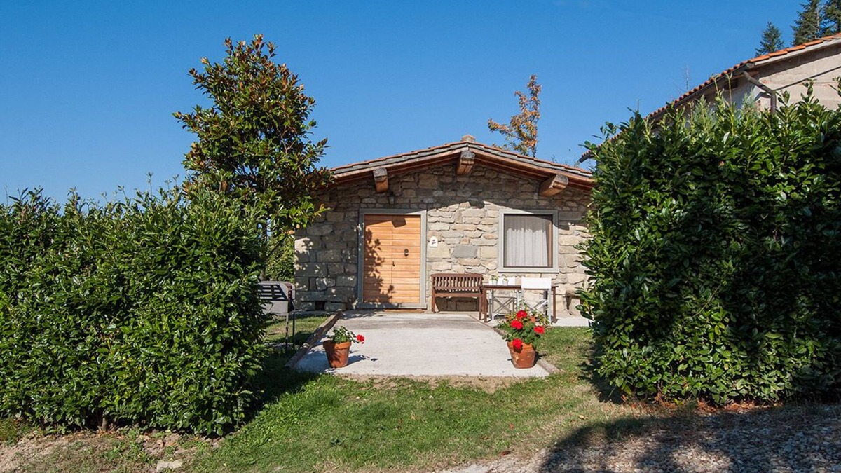 Pratovecchio House | Tuscany, a medieval village with swimming pool and views of the castle of the Co