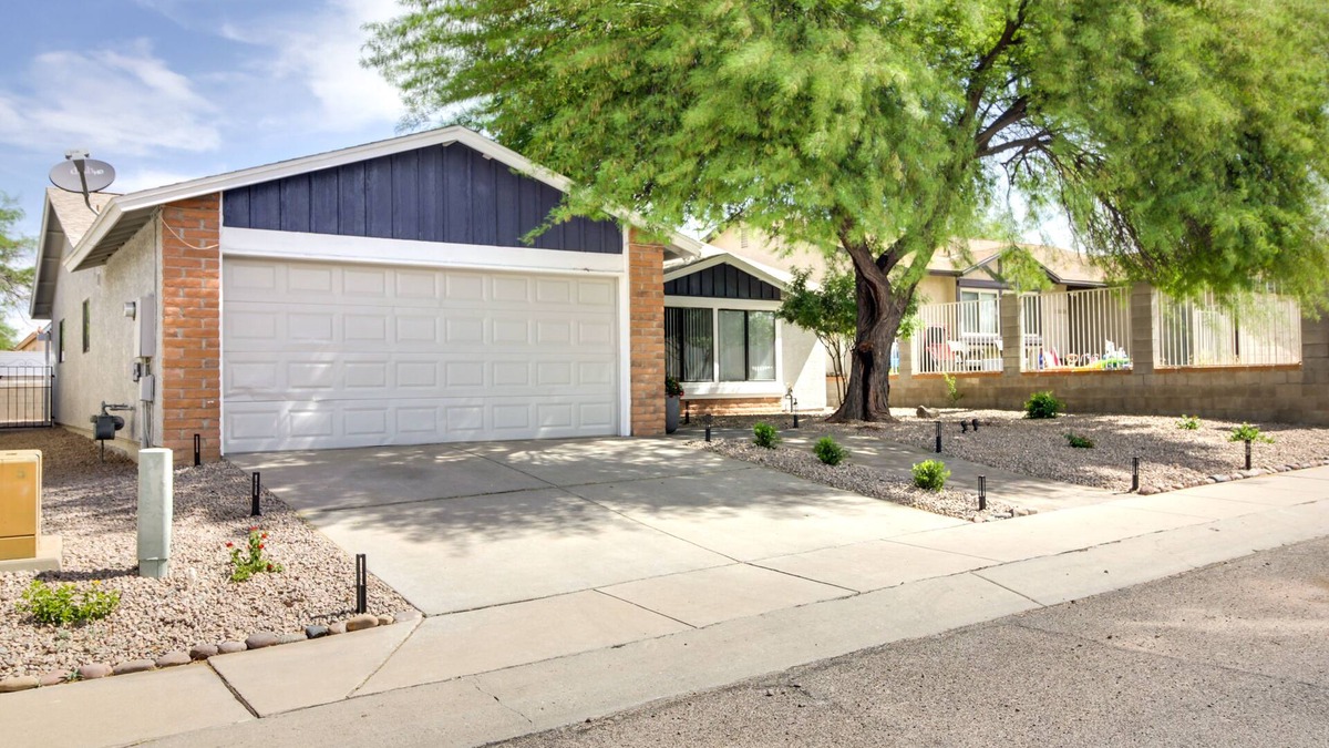 Kachina Meadows House | Tuscon Vacation Rental < 1 Mi to Golf Course!