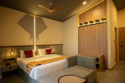 Varagampadi Resort | Tuskers Hill Banquets by Poppys - Anaikatti