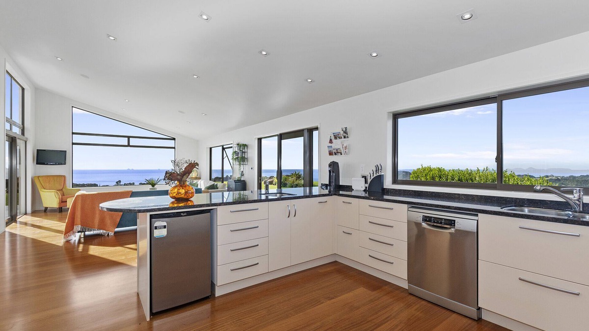 Tutukaka House | Tutukaka Vista - Tutukaka Holiday Home