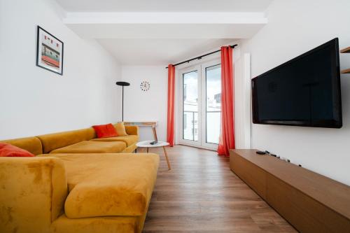 Srodmiescie Apartment | Tuwima Urban Superior Apartment by BookingHost