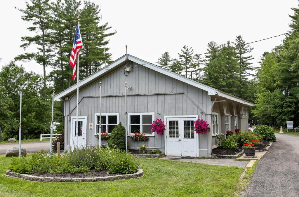 South Hampton Other | Tuxbury Pond Camping Resort Tiny House Clara