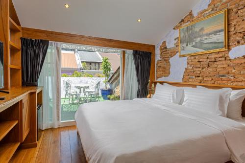 Old Phuket Town Hotel | Twelve 8 Boutique House