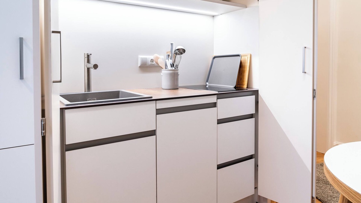 Amstetten Apartment | twenty five - work & life