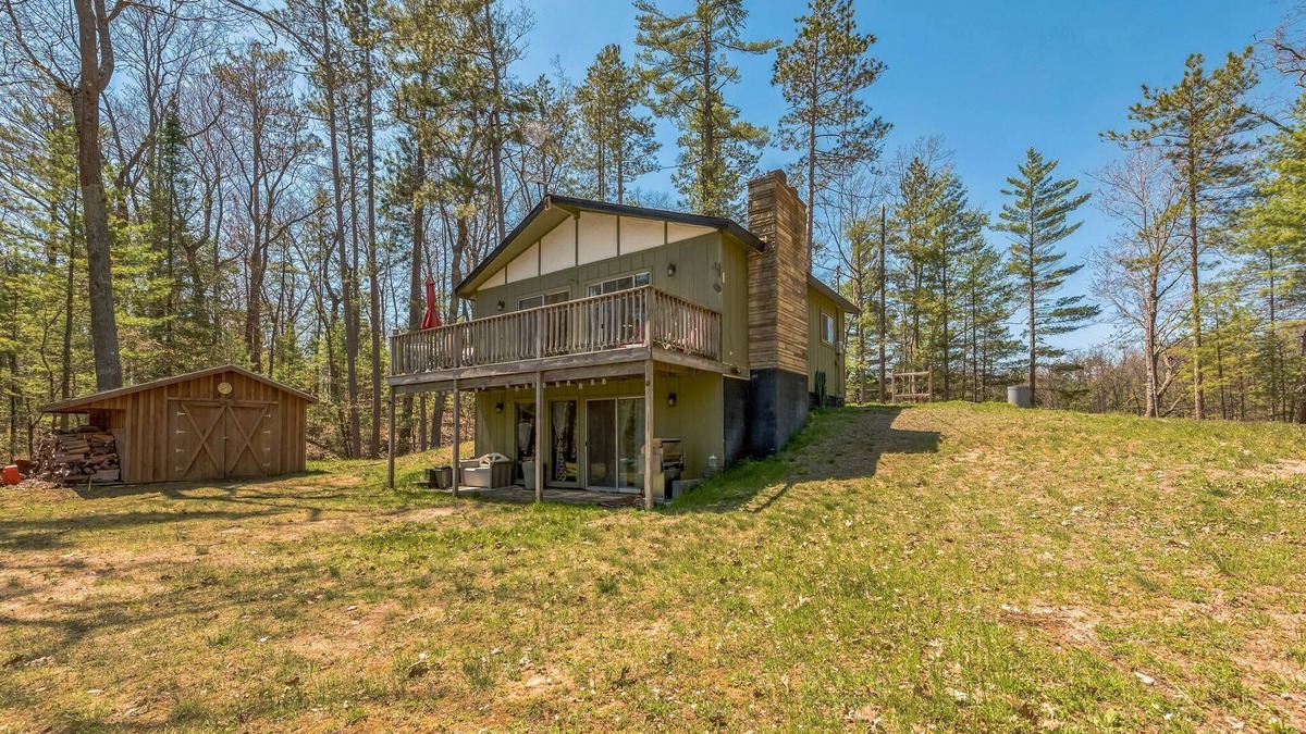 Herron Cabin | Twice Upon A Lake (Curran, MI) Sleeps 6, Waterfront off Crooked Lake.