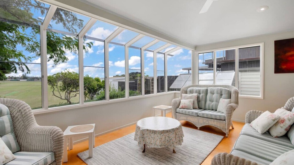 Auckland House | Twilight Terrace with Garden, BBQ and Patio
