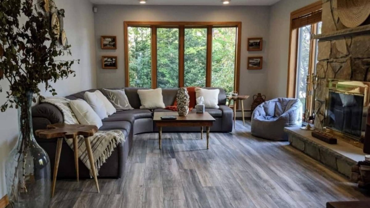Twin Mountain House | Twin Mountain River House – Serene White Mountains Hideaway by the River!