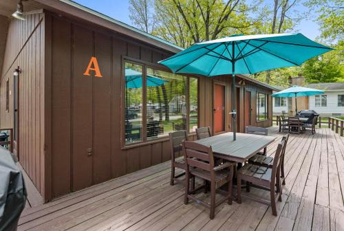 Mears House | Twin Oaks A