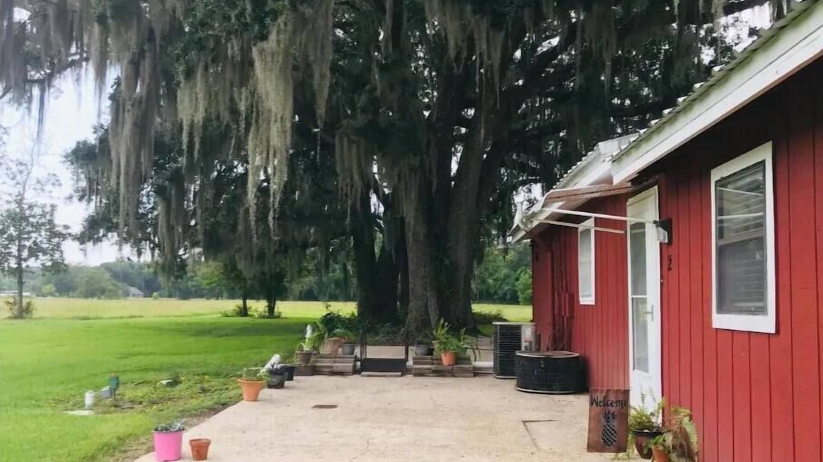 Donner House | Twin Oaks Barn