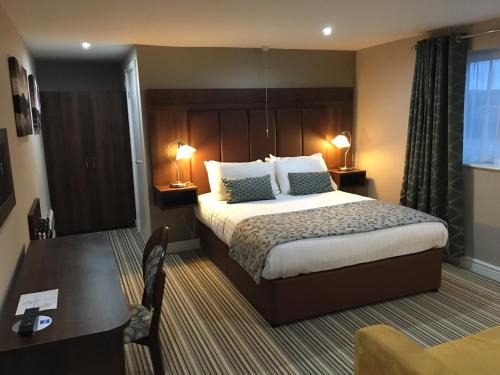 Ault Hucknall Hotel | Twin Oaks Hotel