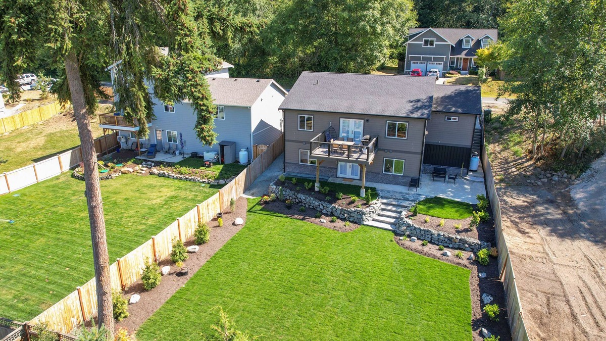 Freeland House | Twin Oaks Retreat by AvantStay | Mins to Freeland