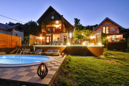 Sveti Ivan Zelina House | Twin Oasis Retreat with Pool & Spa - Happy Rentals