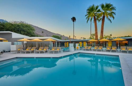 Twin Palms Resort | Twin Palms Resort - A Gay Men's Resort