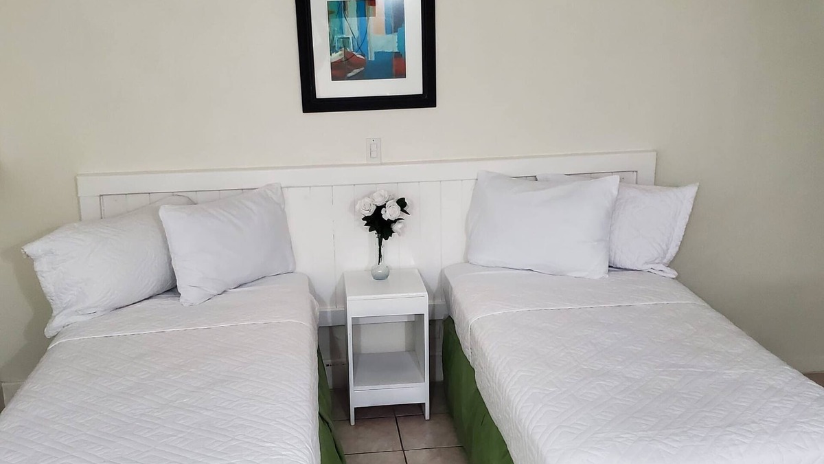 Westward Villas Subdivision Hotel | Twin Patio Hideaway