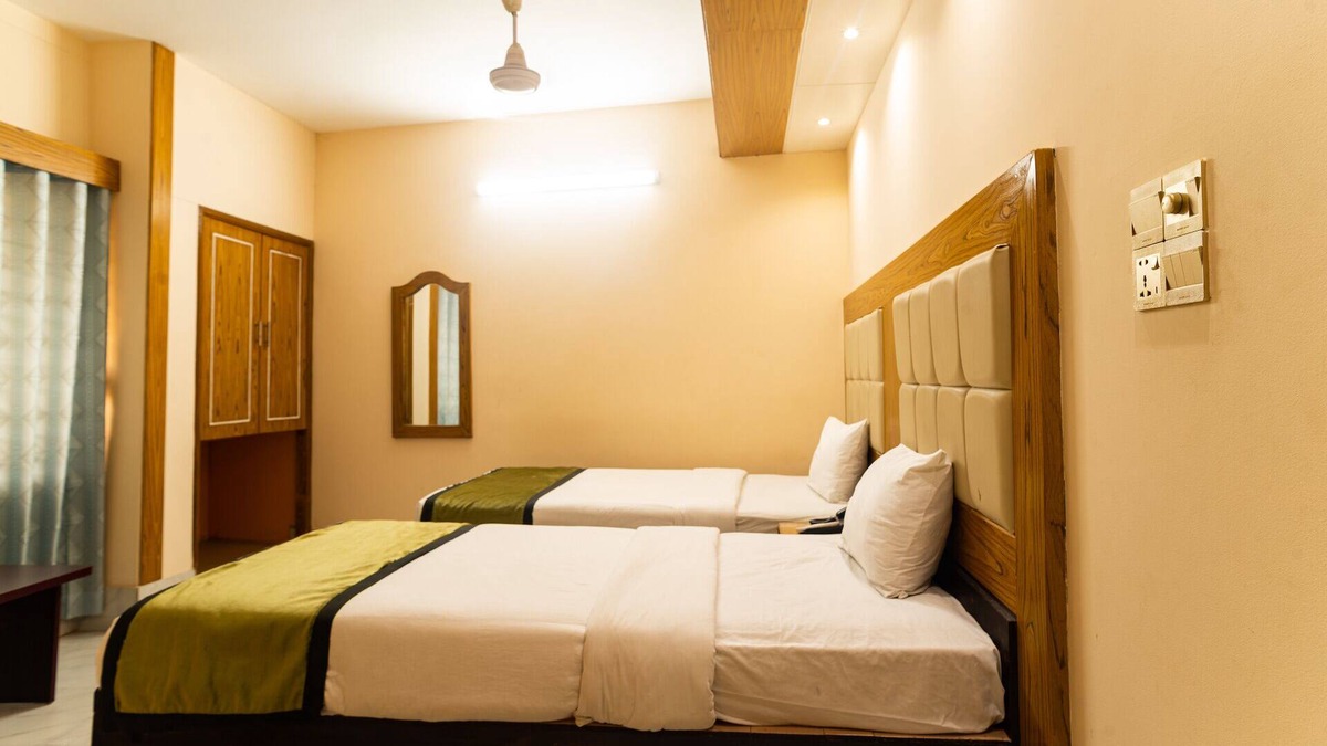Chittagong House | Twin Room - AC