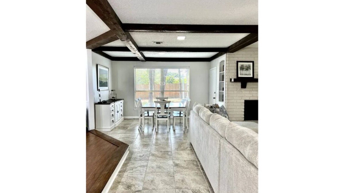 North Arlington House | Twin Trees is minutes from Cowboys stadium!