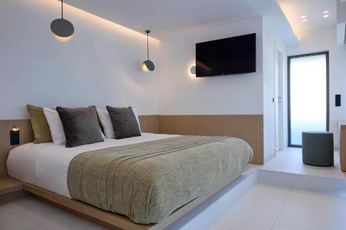 Piraeus Hotel | Twinn Downtown Piraeus, Santikos Collection