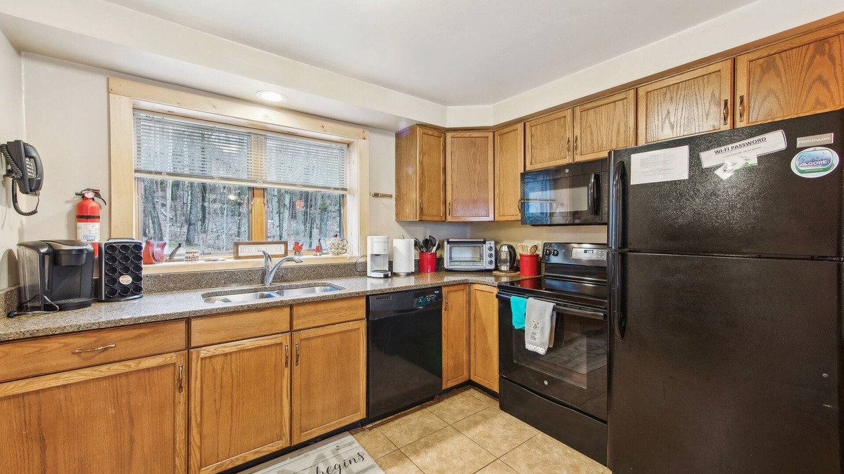 North Creek House | Twister 68i - Mountain Retreat With Stunning Views 3 Bedroom Townhouse by The Summit at Gore Mountain