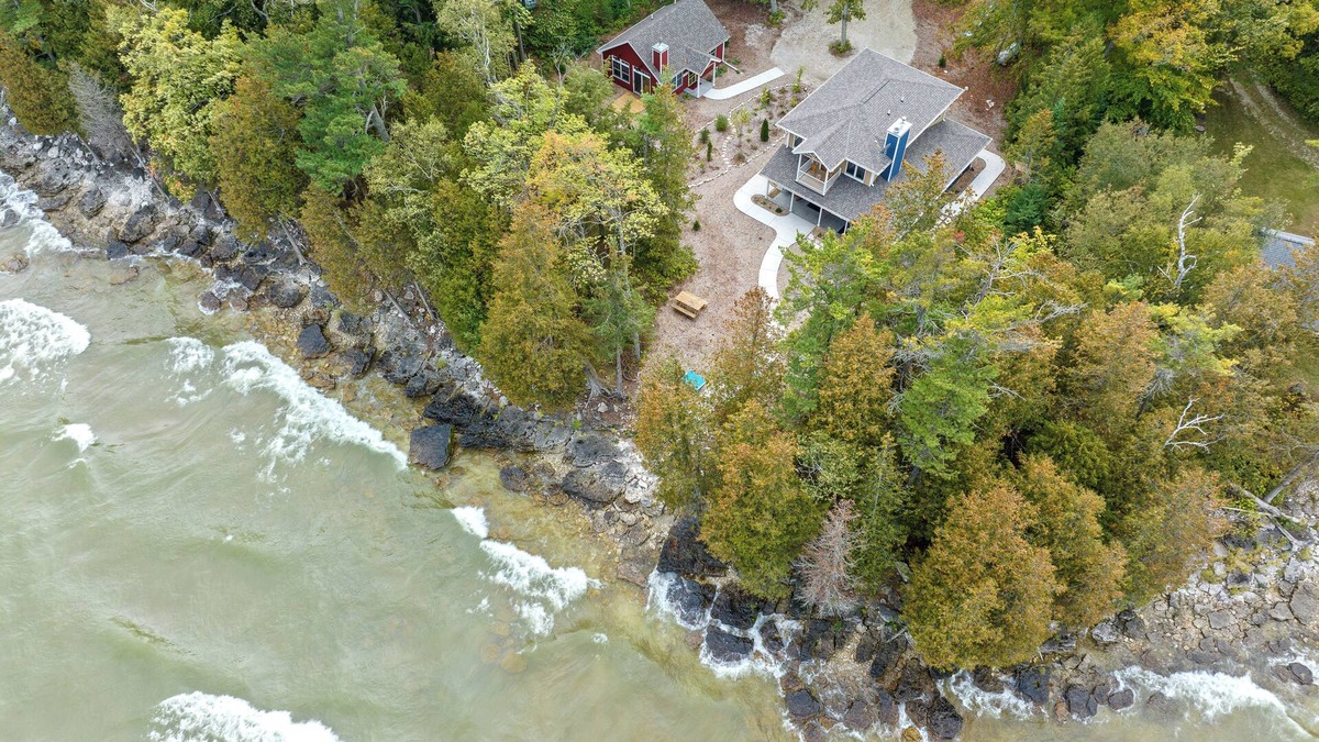 Sturgeon Bay Cottage | Two adjacent Lakefront Cottages in Door County on Lake MI w/Accessible features
